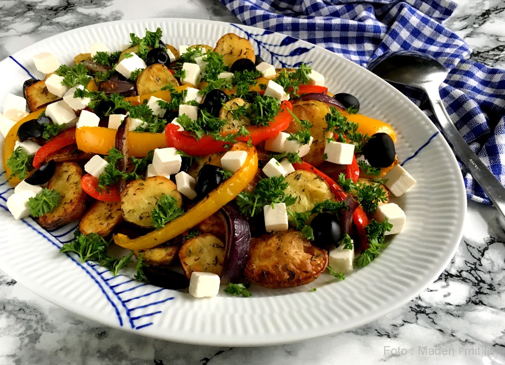 Græsk kartoffelsalat med peberfrugt…